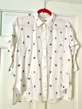 Ella Moss White Button-Down Shirt with Blue Embroidered Bugs